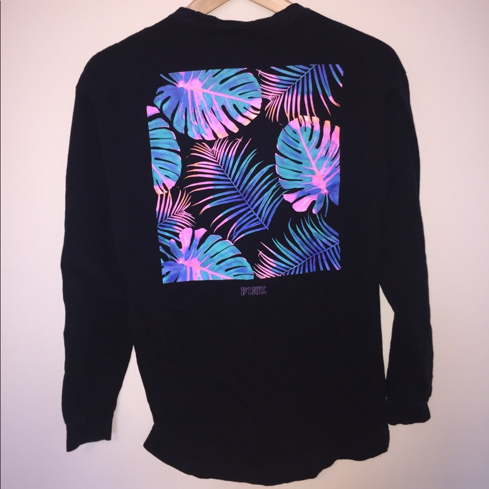 VS Pink long sleeve top
